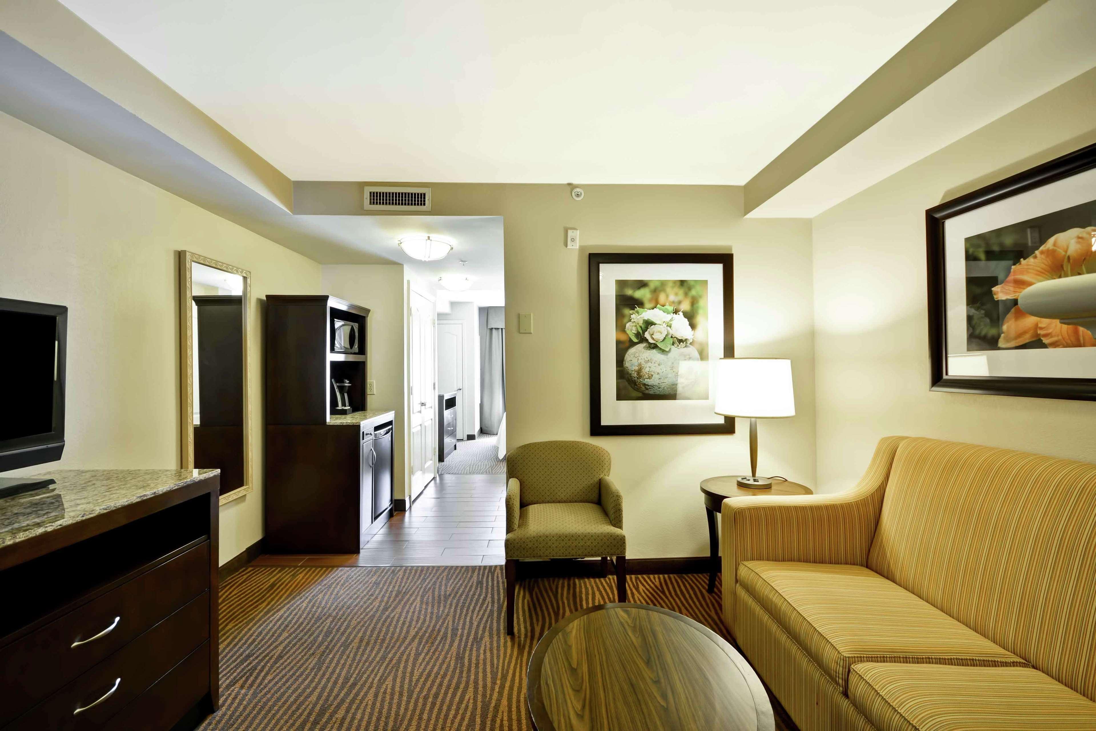 Hilton Garden Inn Fort Myers Exterior photo