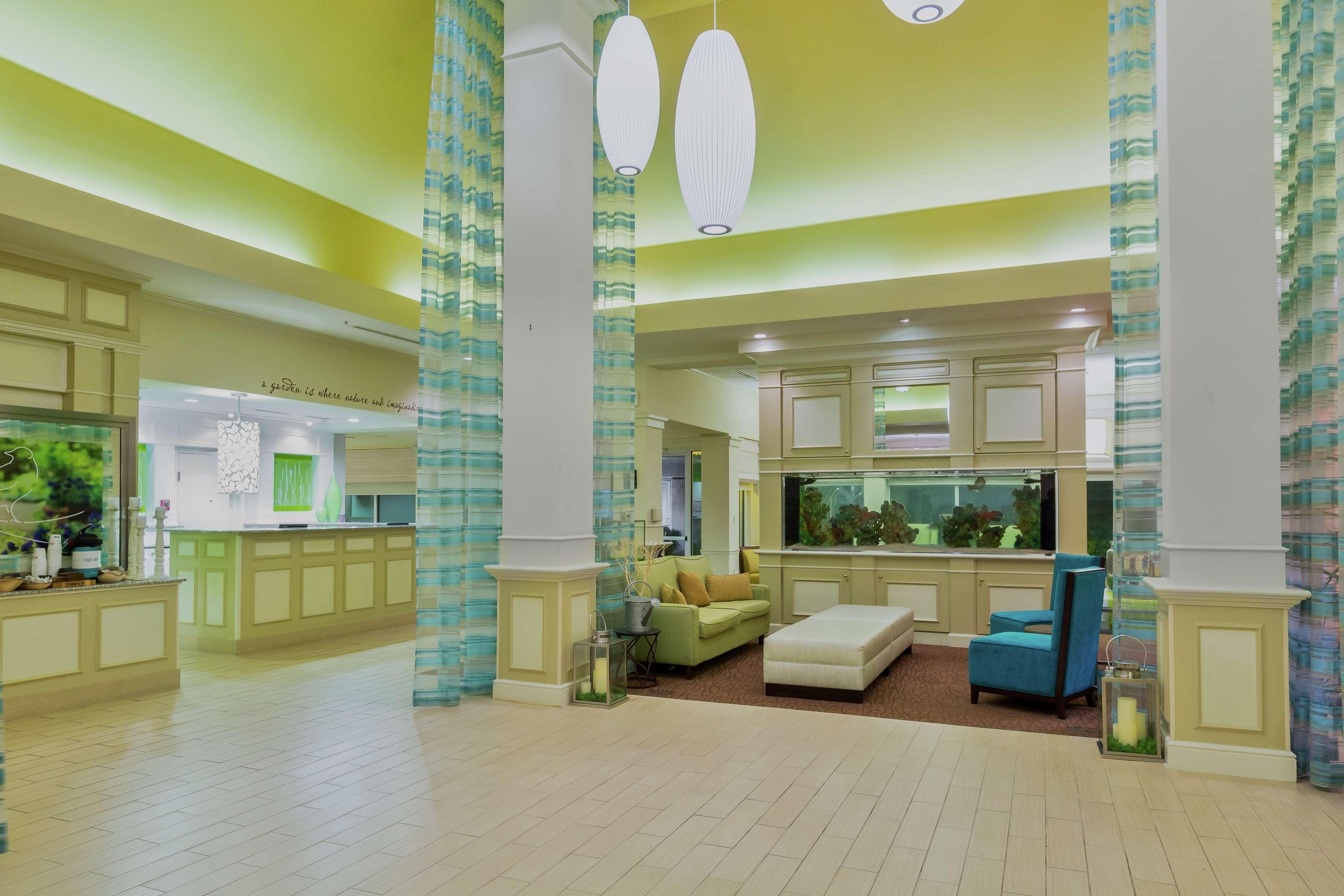 Hilton Garden Inn Fort Myers Exterior photo